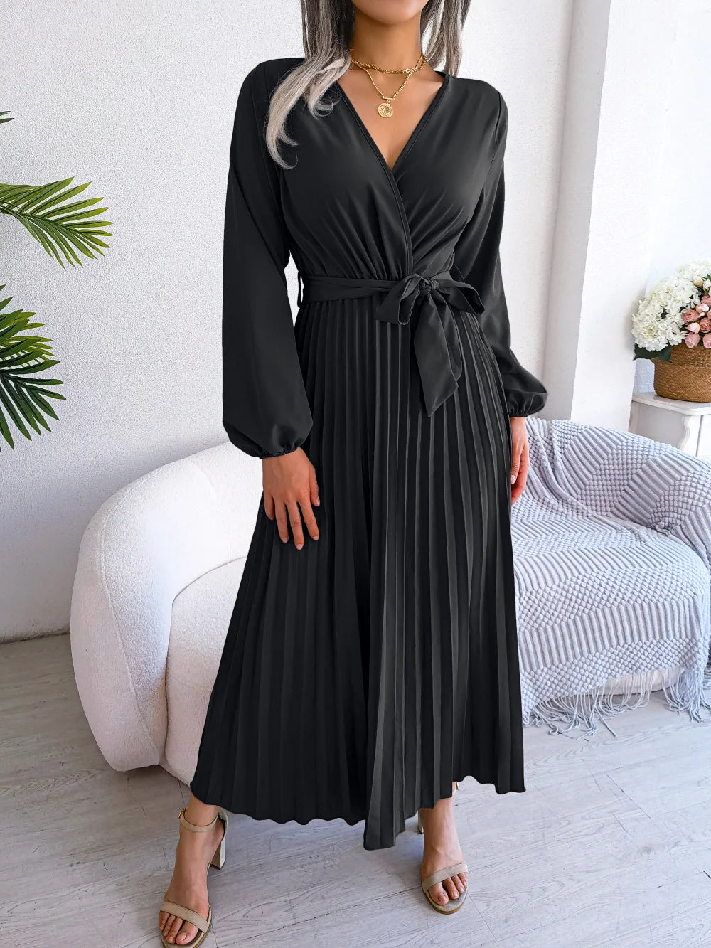 Women Elegant V Neck Long Sleeve Pleated Maxi Dress.