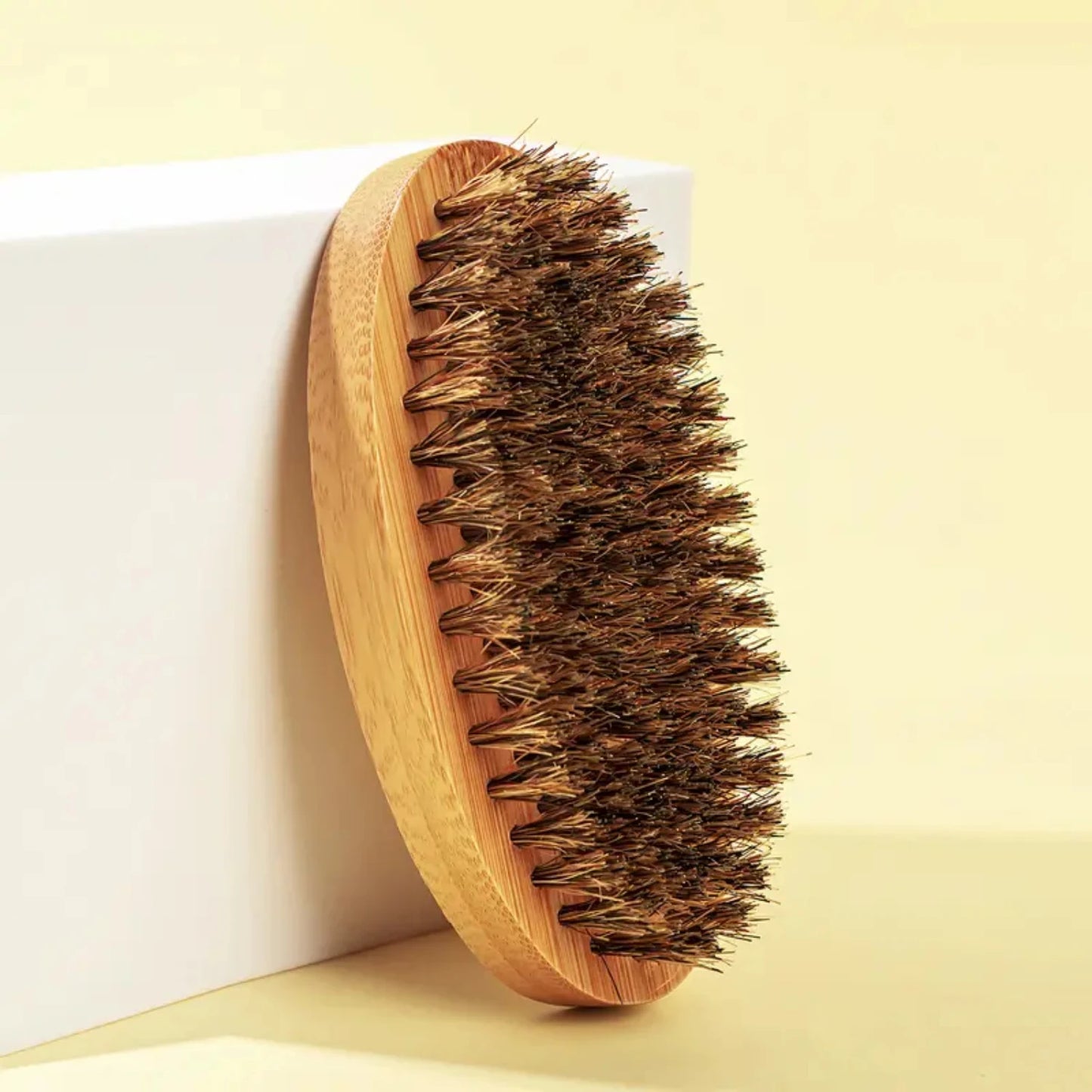 beard cleaning brush for men .